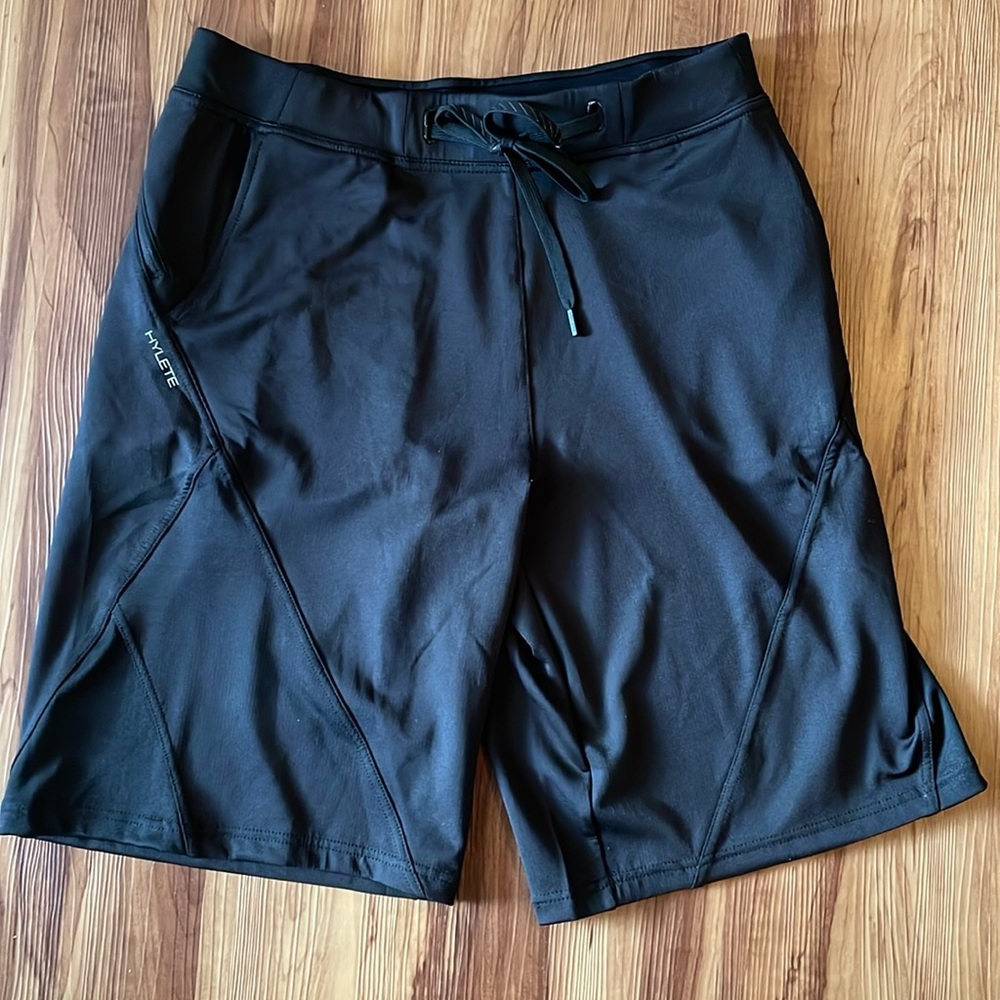 Hylete Flexion Training Shorts size Large. NWT
